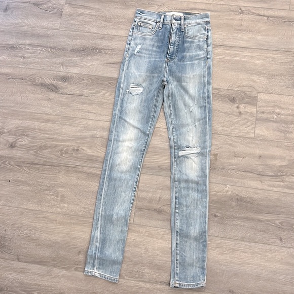 Aritzia Denim Forum Distressed High Rise Jeans - 25 - Picture 4 of 6